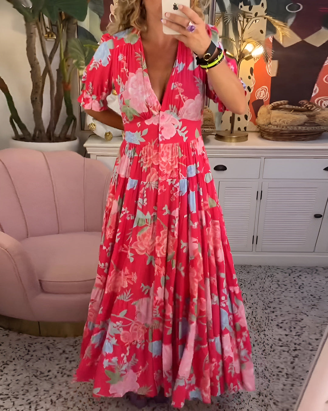Carina | V-hals jurk met bloemenprint en zakken